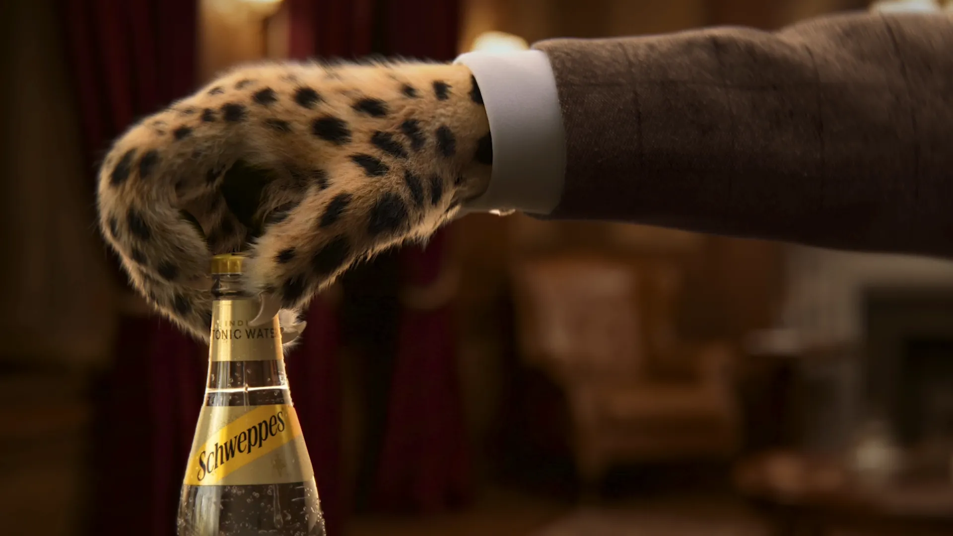 Schweppes — still 6