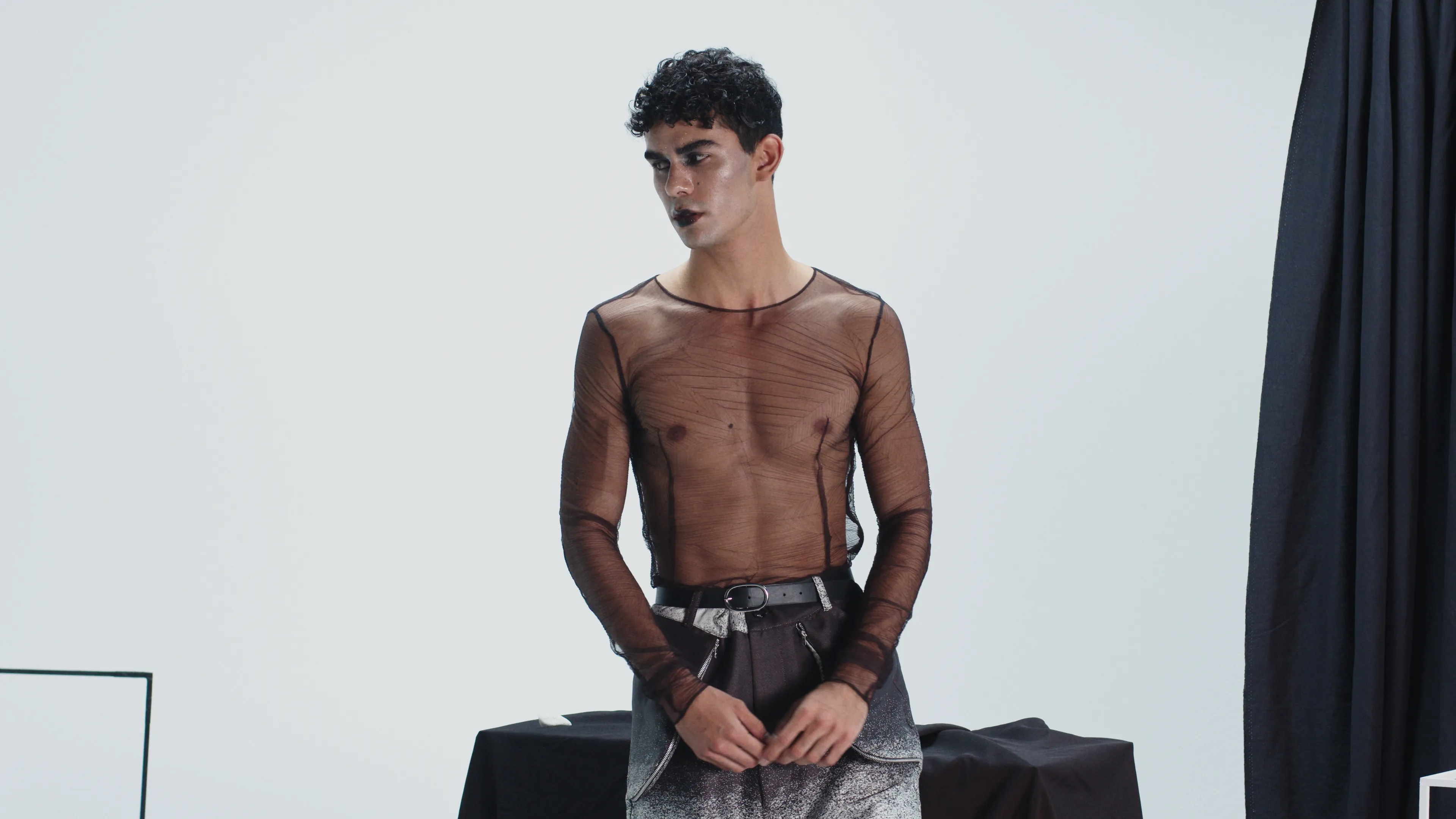 Corvus — still 7